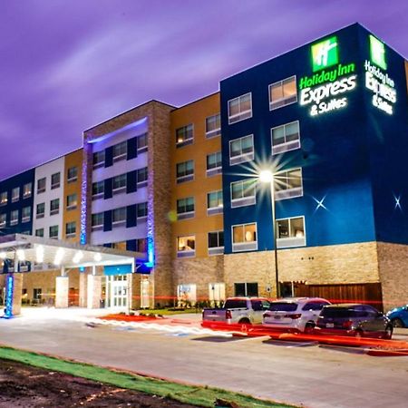 Holiday Inn Express & Suites - Dallas Market Center By Ihg Exterior foto